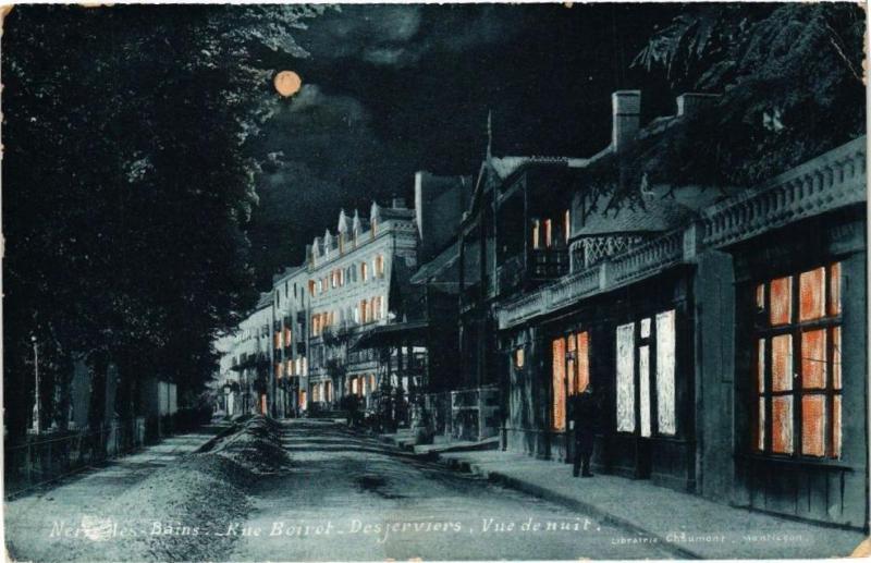 Carte postale ancienne Neris-les-Bains - Rue Boirot-Desjerviers Vue de nuit à Néris-les-Bains