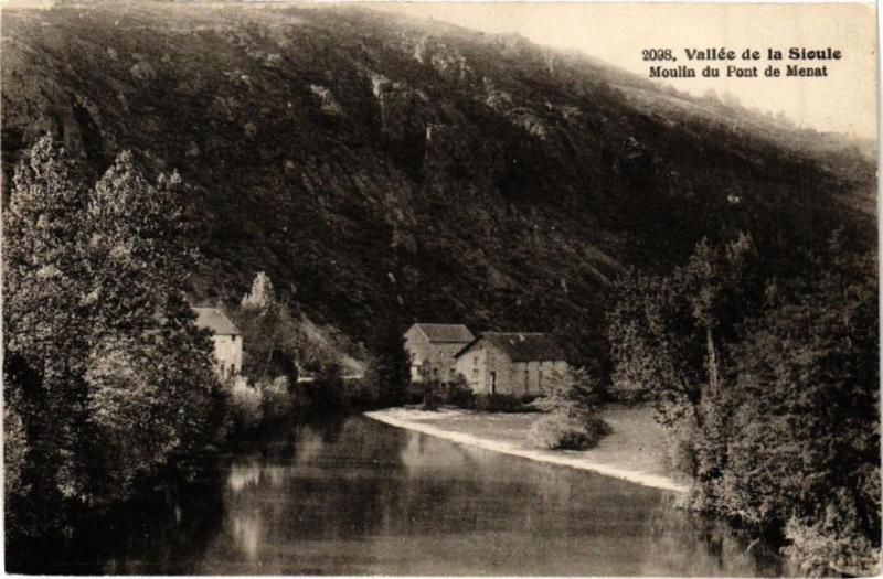 Carte postale ancienne Vallée de la Sioule-Moulin du Pont de Menat