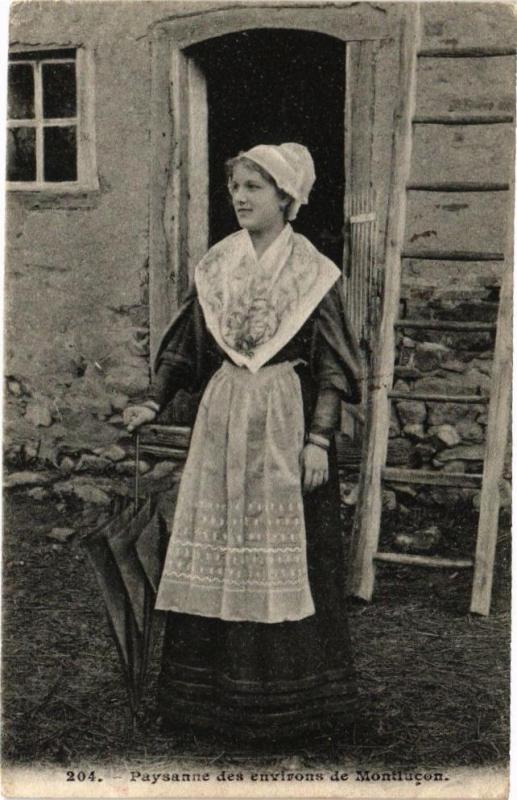 Carte postale ancienne Paysanne des environs de Montlucon