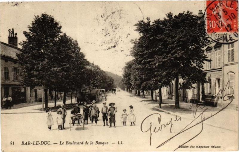 Carte postale ancienne Bar le Duc-Le Boulevard de la Banque à Bar-le-Duc