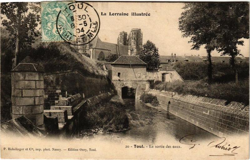 Carte postale ancienne Toul-La sortie des eaux
