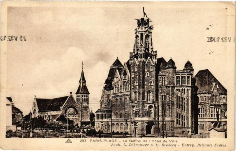 Carte postale ancienne Paris-Plage - Le Beffroi de l'Hotel de Ville