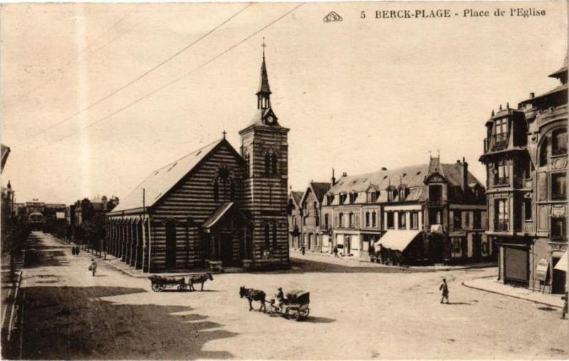 Carte postale ancienne Berck-Plage - Place de l'Eglise à Berck