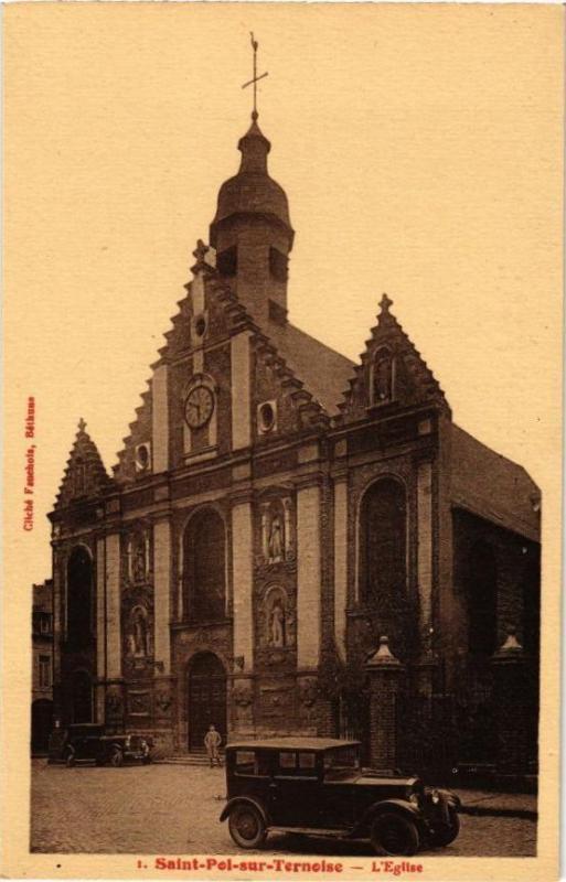 Carte postale ancienne Saint-Pol-sur-Ternoise - L'Eglise à Saint-Pol-sur-Ternoise