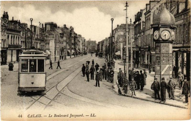 Carte postale ancienne Calais - Le Boulevard Jacquard à Calais