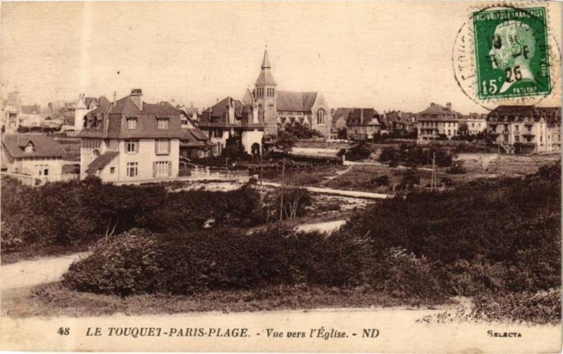 Carte postale ancienne Le Touquet-Paris-Plage - Vue vers l'Eglise au Touquet-Paris-Plage