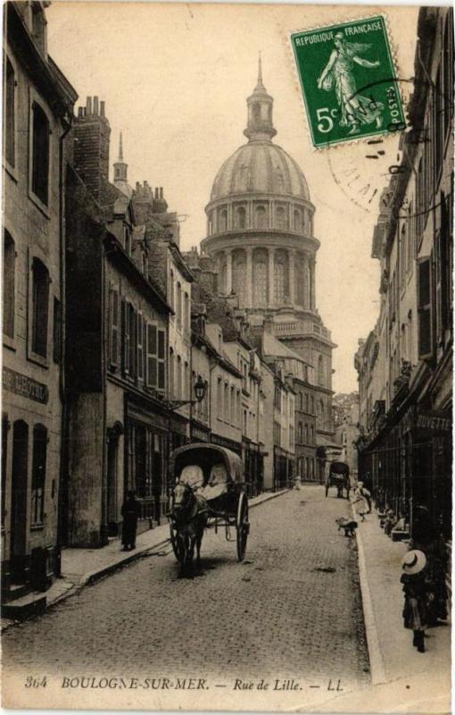 Carte postale ancienne Boulogne-sur-Mer - Rue de Lille à Boulogne-sur-Mer