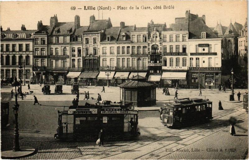 Carte postale ancienne Lille-Place de la Gare cote Brule à Lille