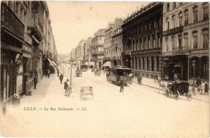 Carte postale ancienne Lille-La Rue Nationale à Lille