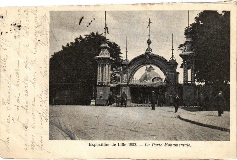 Carte postale ancienne Lille-La Porte Monumentale à Lille