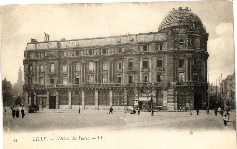 Carte postale ancienne Lille-L'Hotel des Postes à Lille