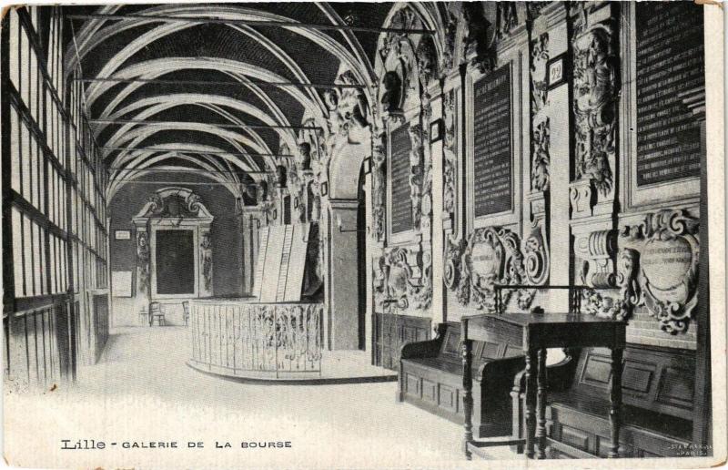 Carte postale ancienne Lille-Galerie de la Bourse à Lille
