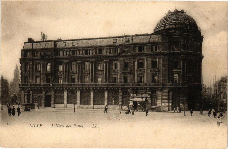 Carte postale ancienne Lille-L'Hotel des Postes à Lille