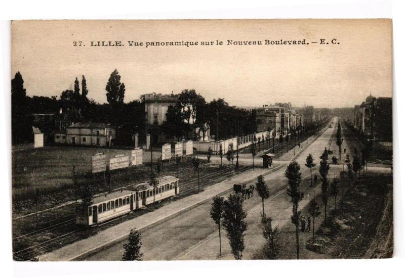 Carte postale ancienne Lille - Vue panoramique sur le Nouveau à Lille
