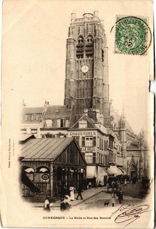 Carte postale ancienne Dunkerque - La Halle et Rue des Bassine à Dunkerque