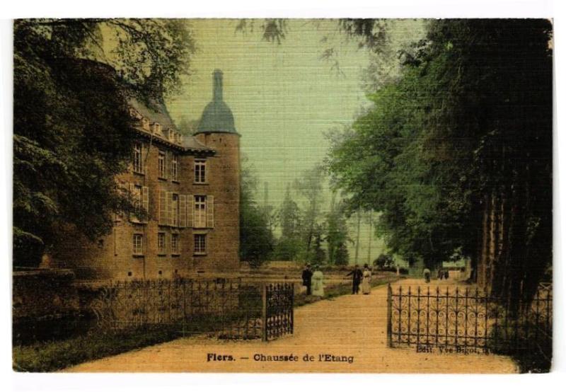 Carte postale ancienne Flers .- Chaussee de l'etang à Flers