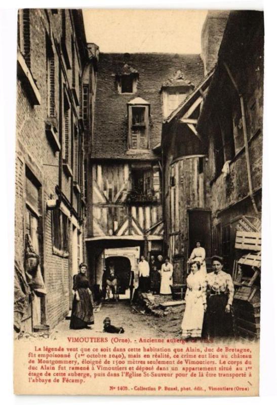 Carte postale ancienne Vimoutiers - aNCIENNE Auberge De L'Ecu à Vimoutiers