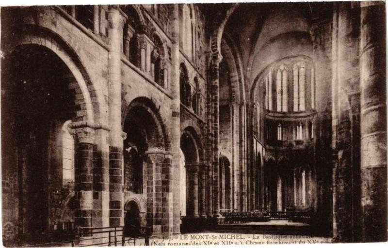 Carte postale ancienne Le Mont-Saint-Michel - La Basilique apoxilies (Nefs romanes des Xi.. au Mont-Saint-Michel