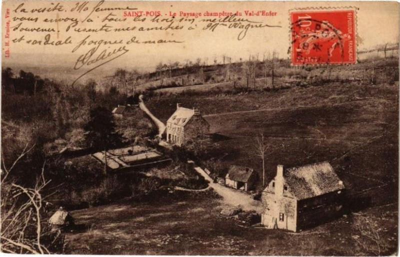 Carte postale ancienne Saint-Pois - Le Paysage champetre du Val-d'Enfer à Saint-Pois