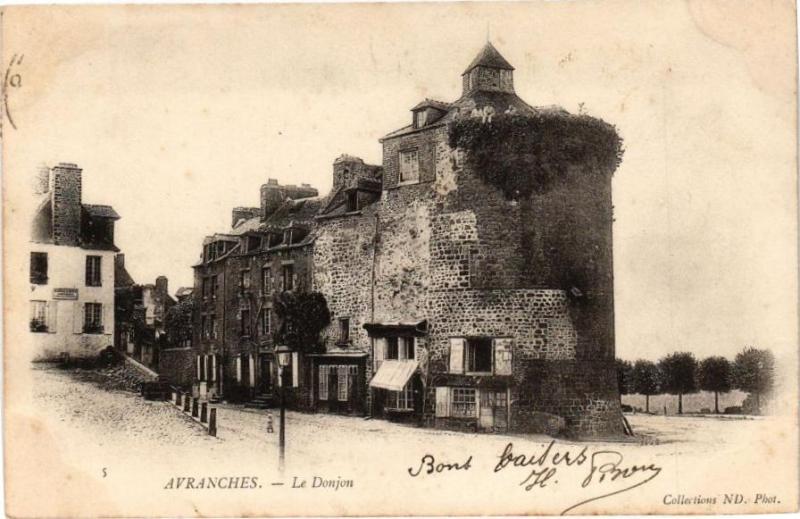 Carte postale ancienne Avranches - Le Donjon à Avranches