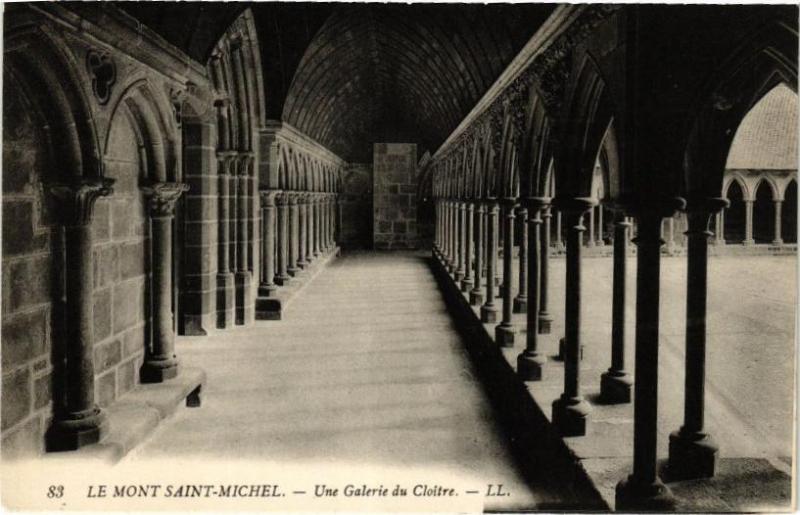 Carte postale ancienne Le Mont-Saint-Michel - Une Galerie du Cloitre au Mont-Saint-Michel