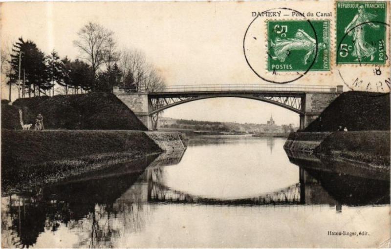 Carte postale ancienne Damery - Pont du Canal à Damery