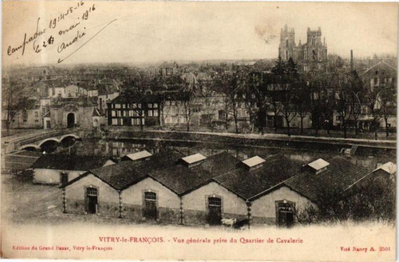 Carte postale ancienne Vitry-le-Francois - Vue générale prise du Quartier de Cavalerie à Vitry-le-François