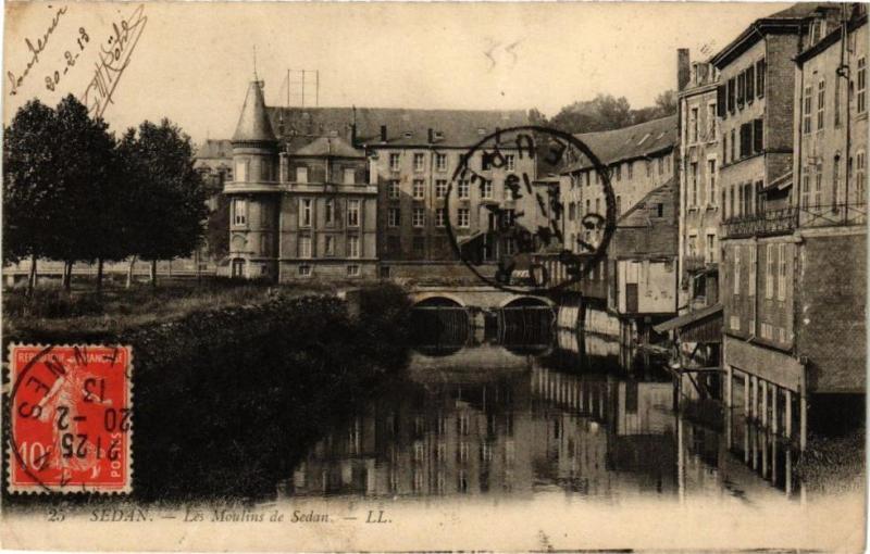 Carte postale ancienne Sedan - Les Moulins de Sedan à Sedan