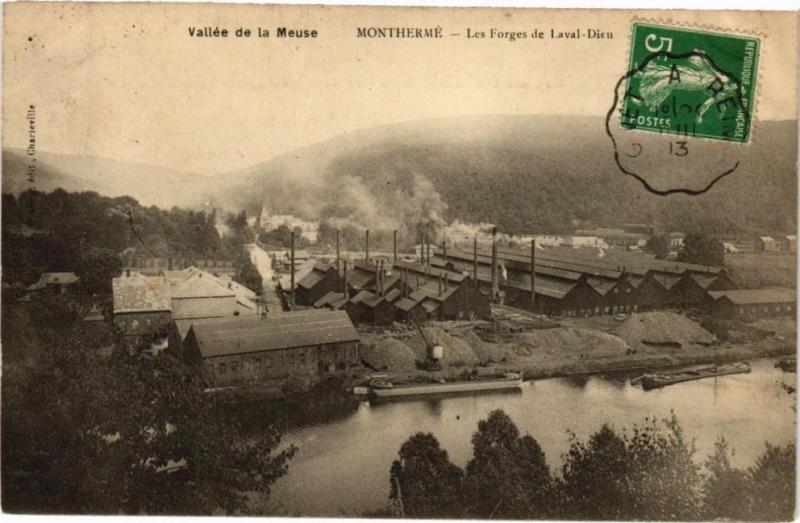 Carte postale ancienne Vallée de la Meuse - Montherme - Les Forges de Laval-Dieu