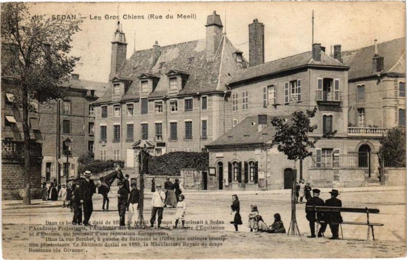 Carte postale ancienne Sedan - Le Gros Chiens à Sedan