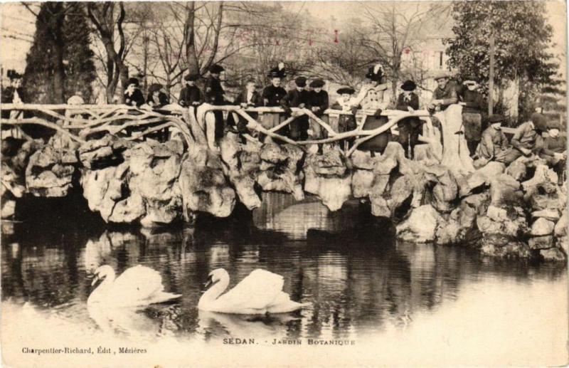 Carte postale ancienne Sedan - Jardin Botanique à Sedan