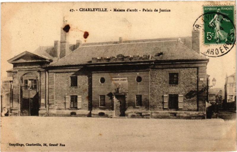 Carte postale ancienne Charleville - Maison d'arrét - Palais de Justice