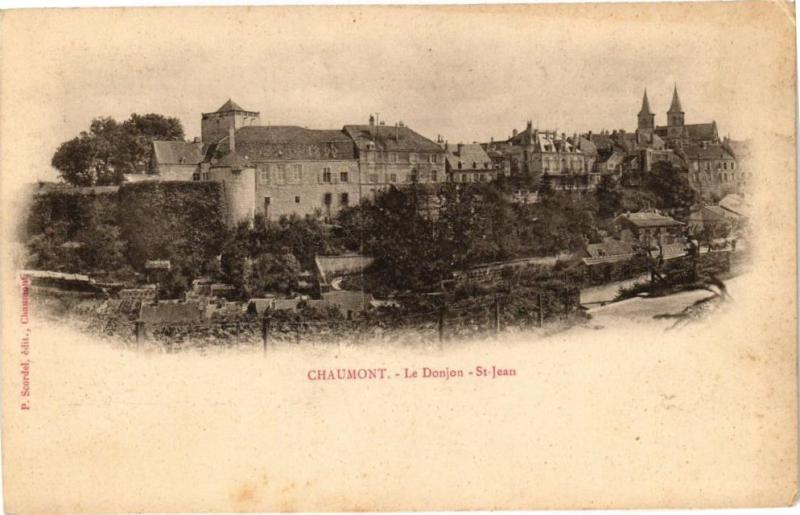 Carte postale ancienne Chaumont - Le Donjon à Chaumont