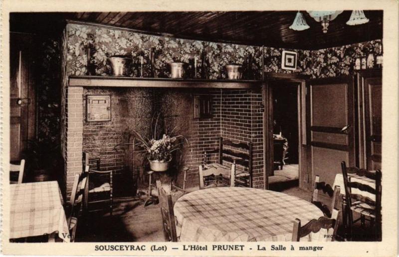 Carte postale ancienne Sousceyrac - L'Hotel Prunet - La Salle a manger