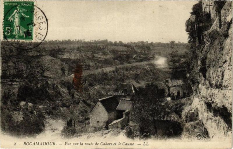 Carte postale ancienne Le Lot Illustre - Cahors - Chateau Alban Rue du Porte - Alban à Cahors