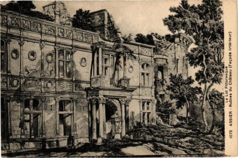 Carte postale ancienne Le Lot Pittoresque - Assier - Ruines du Chateau (Facade interieur) à Assier
