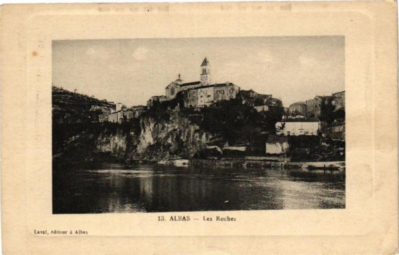 Carte postale ancienne Albas - Les Roches à Albas
