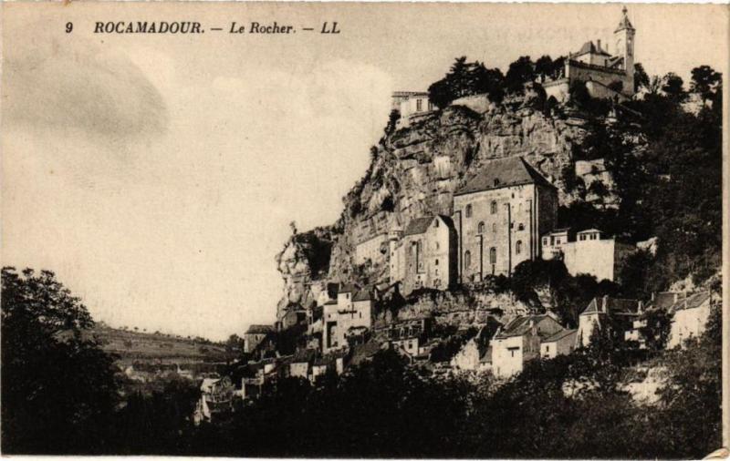 Carte postale ancienne Rocamadour - Le Rocher à Rocamadour