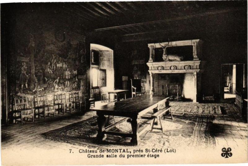 Carte postale ancienne Chateau de Montal pres Saint-Cere - Grande salle du premier etage