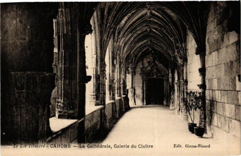 Carte postale ancienne Le Lot Illustre - Cahors - La Cathédrale Galerie du Cloitre à Cahors