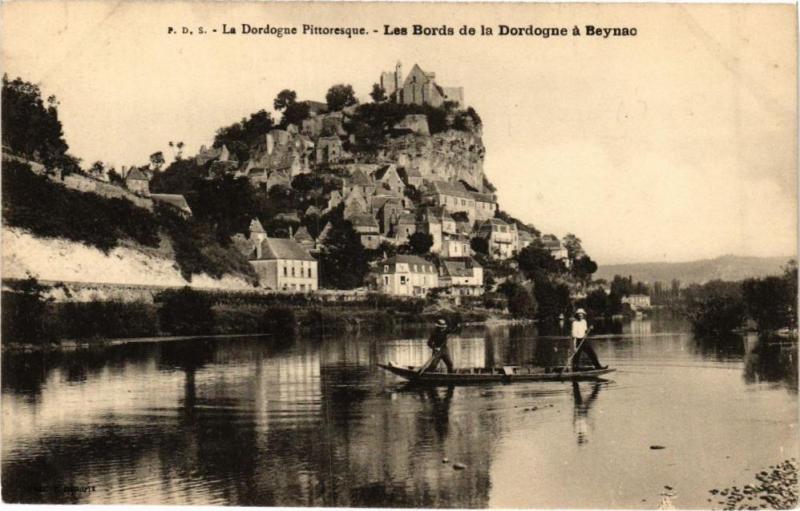 Carte postale ancienne Les Bords de la Dordogne a Beynac