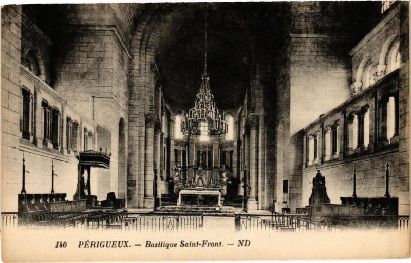 Carte postale ancienne Perigueux-Basilique Saint-Front