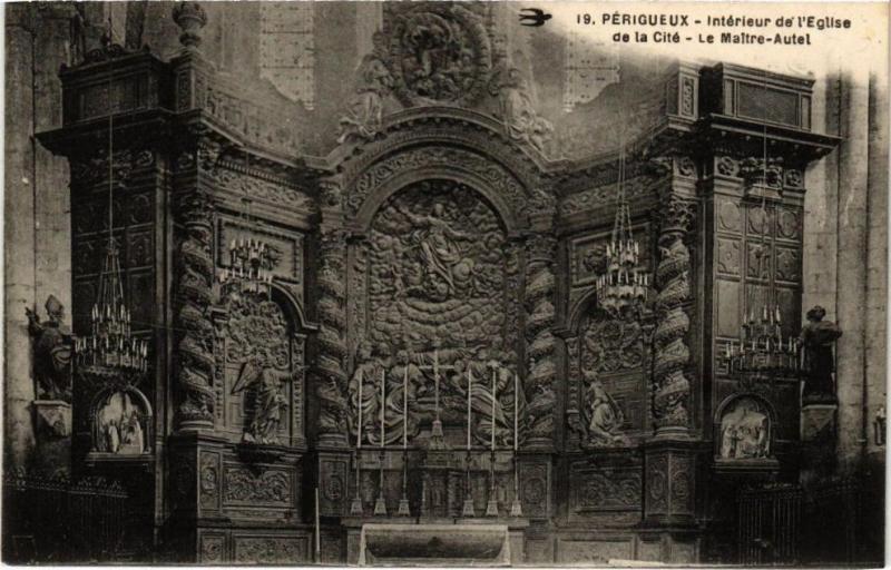 Carte postale ancienne Perigueux-Intérieur de l'Egllise de la Cité-Le Maitre Autel