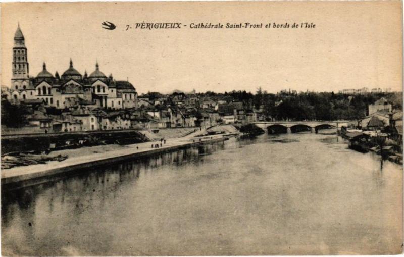 Carte postale ancienne Perigueux-Cathédrale Saint-Front et bords de l'Isle