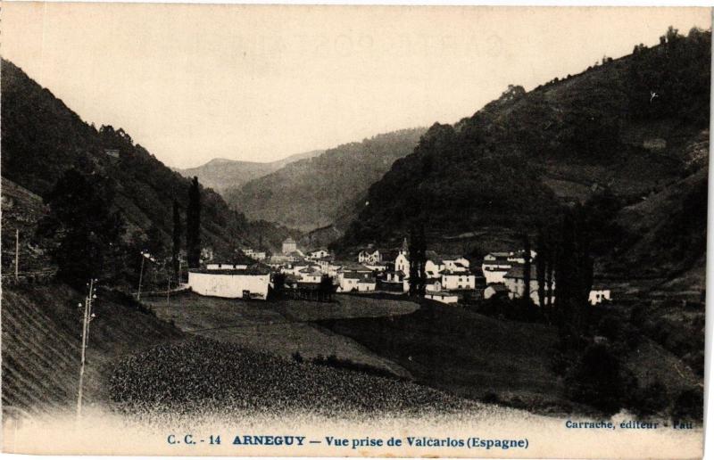 Carte postale ancienne Arneguy - Vue prise de Valcarlos à Arnéguy