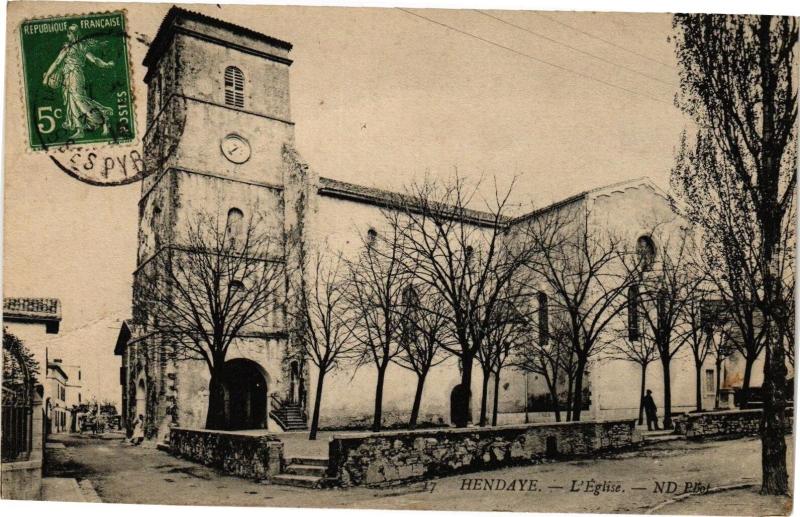 Carte postale ancienne Hendaye - L'Eglise à Hendaye