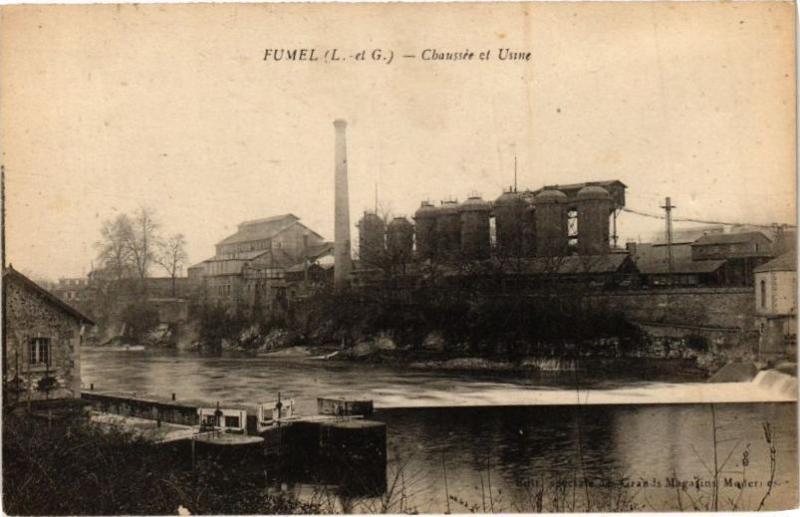 Carte postale ancienne Fumel - Chaussée et Usine à Fumel
