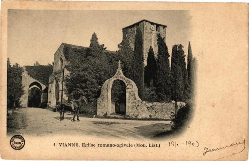 Carte postale ancienne Vianne-Eglise romano-ogivale à Vianne