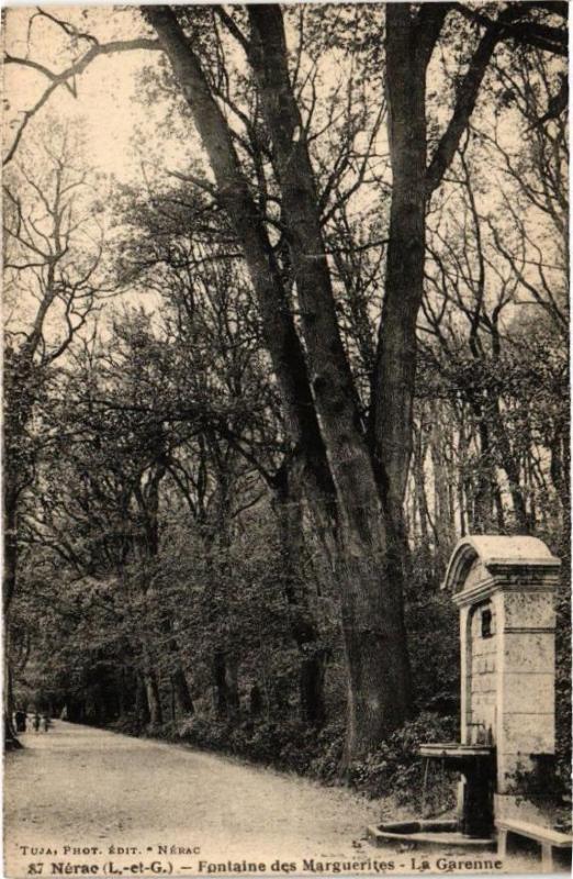 Carte postale ancienne Nerac-Fontaine des Merguerites-La Garenne
