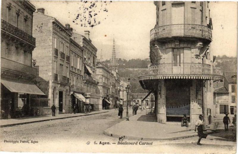 Carte postale ancienne Agen - Boulevard Carnot à Agen